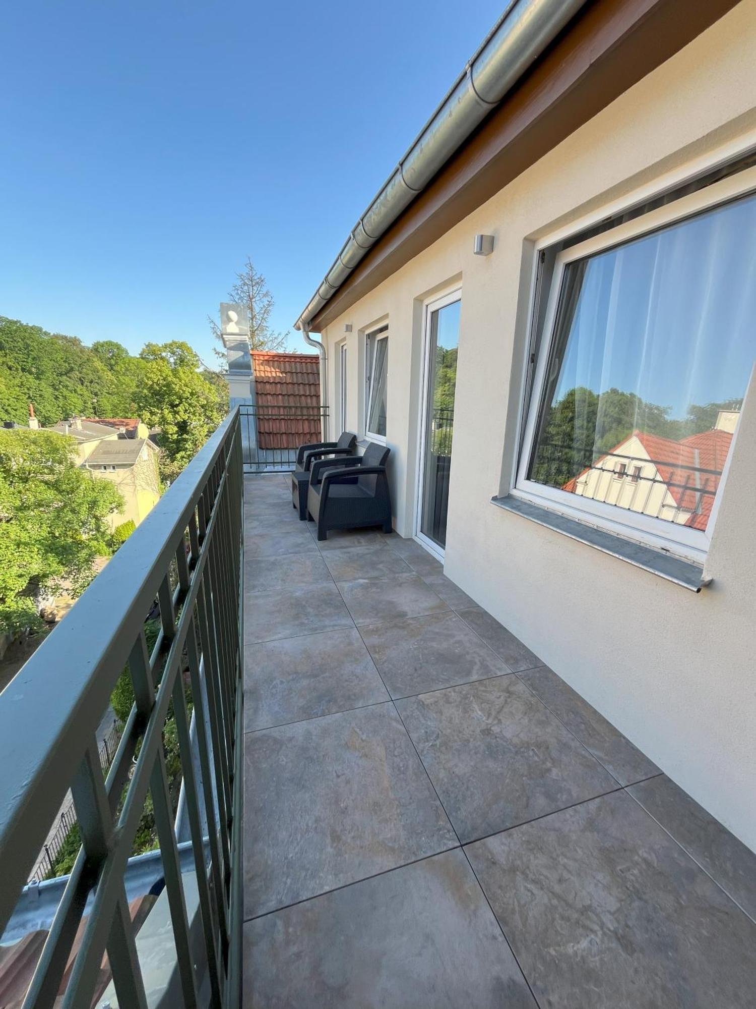 Apartment On The Roof